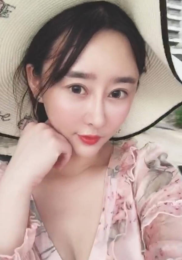 迪拜高端模特经纪人