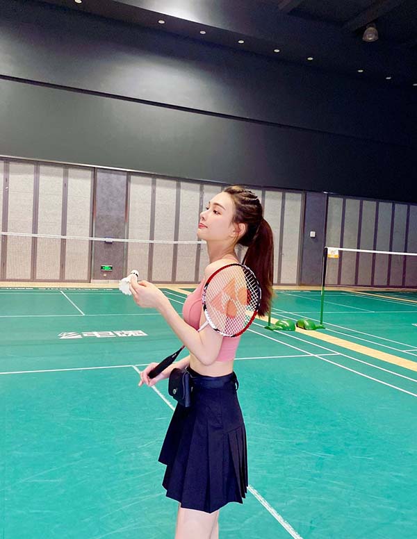 迪拜外围留学生