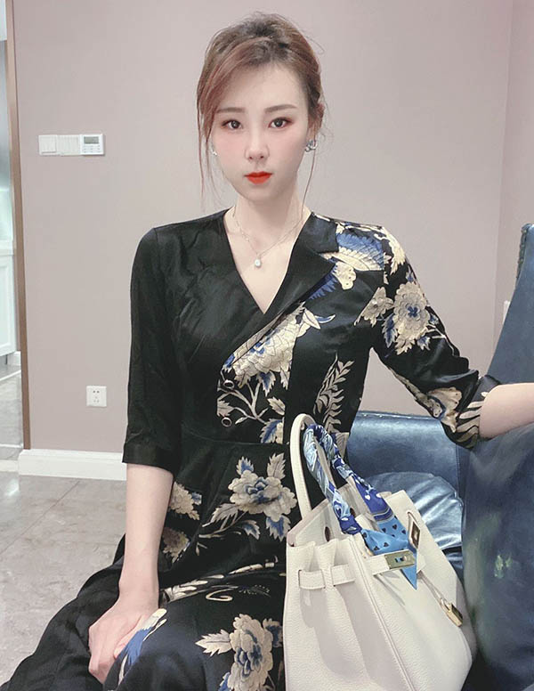 曼谷围经纪人微信