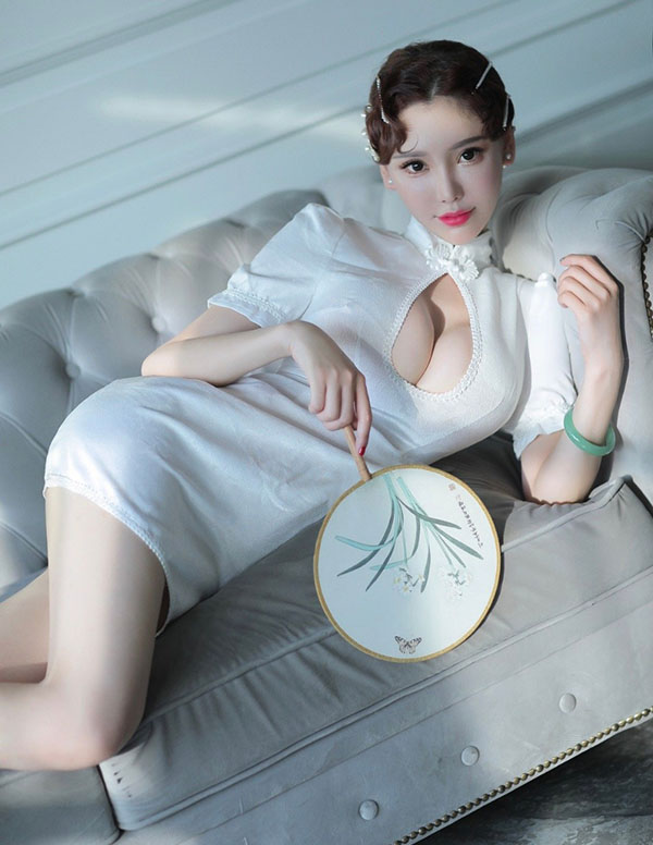 新加坡模特微信