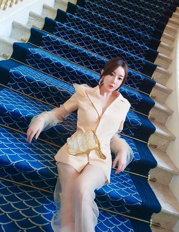 迪拜高端模特经纪人