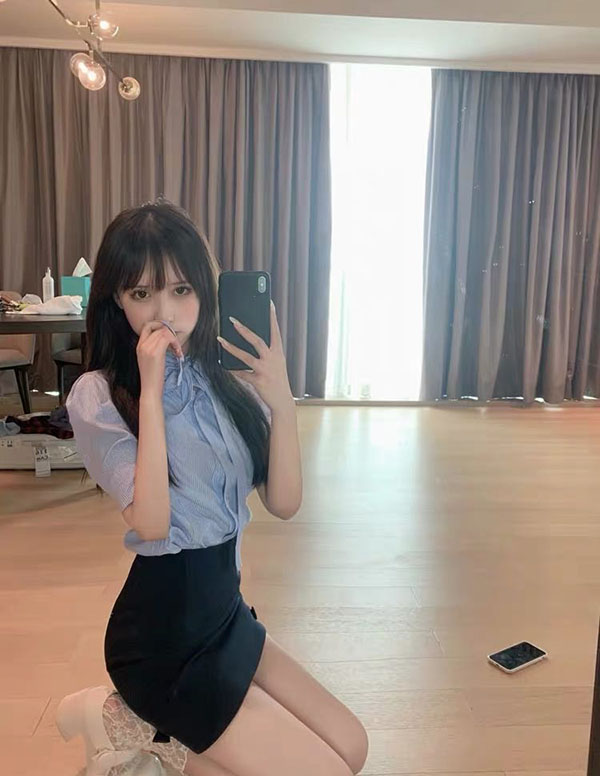 波士顿外围女经纪人