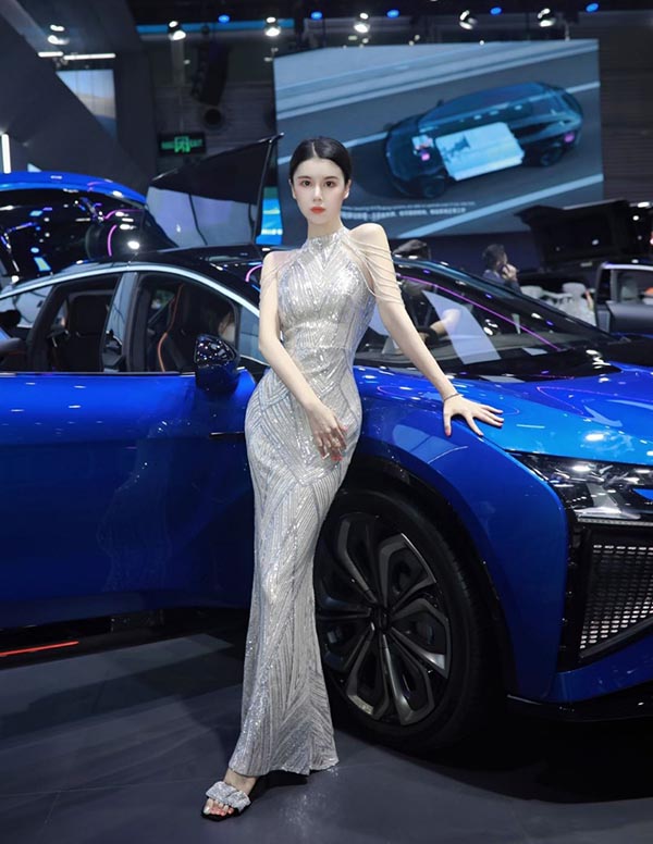 东京预约商务模特