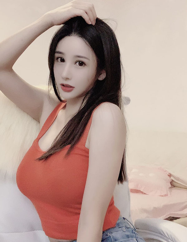 迪拜伴游大学生